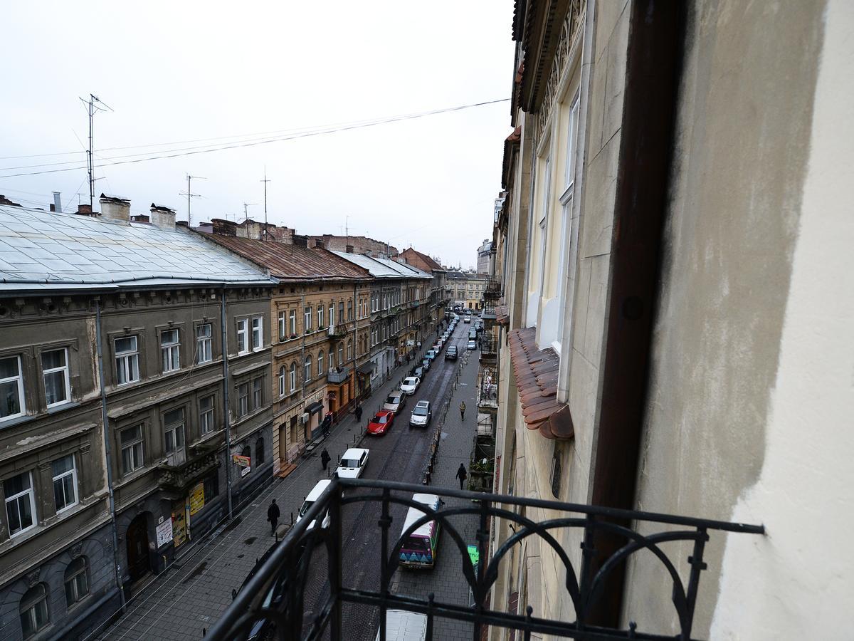 The Historical Family Nest In City Centre Lviv Extérieur photo